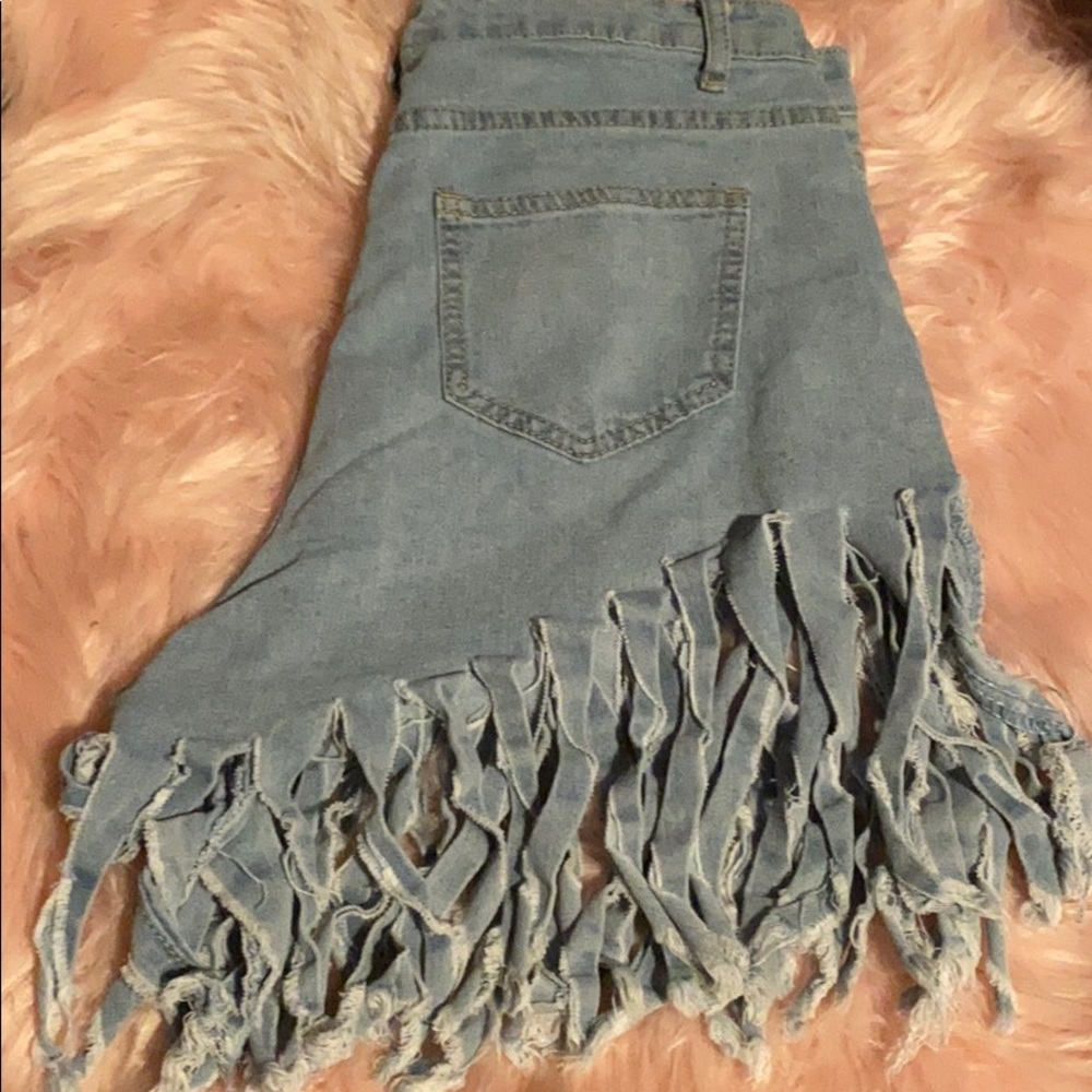 Shorts with strings